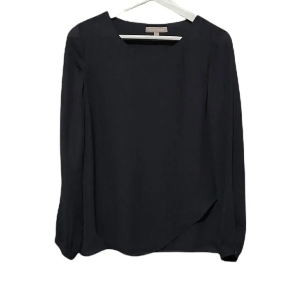 Banana Republic classic grey blouse